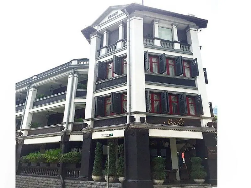 The Scarlet Singapour 4*,