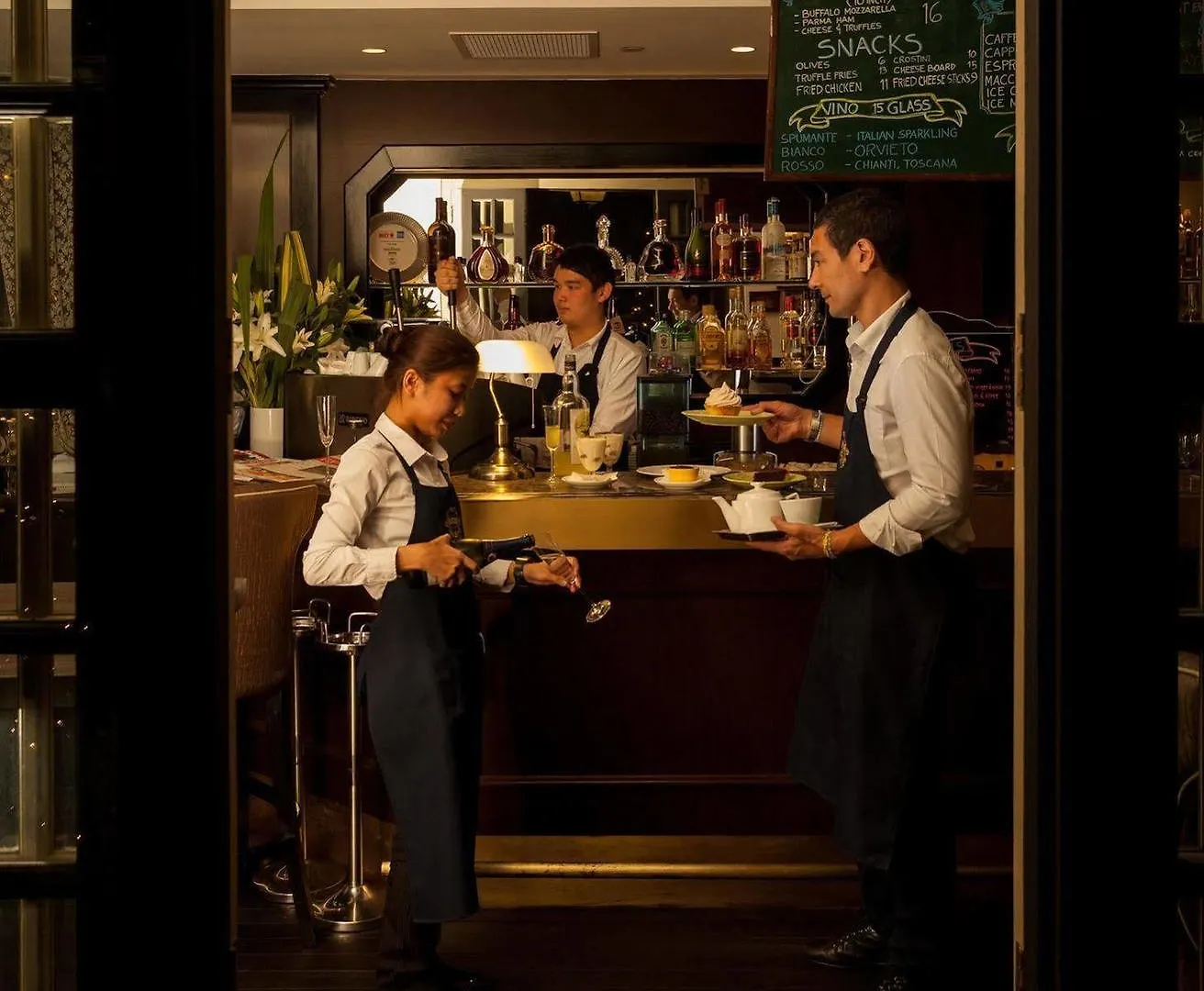 The Scarlet Singapour Hotel
